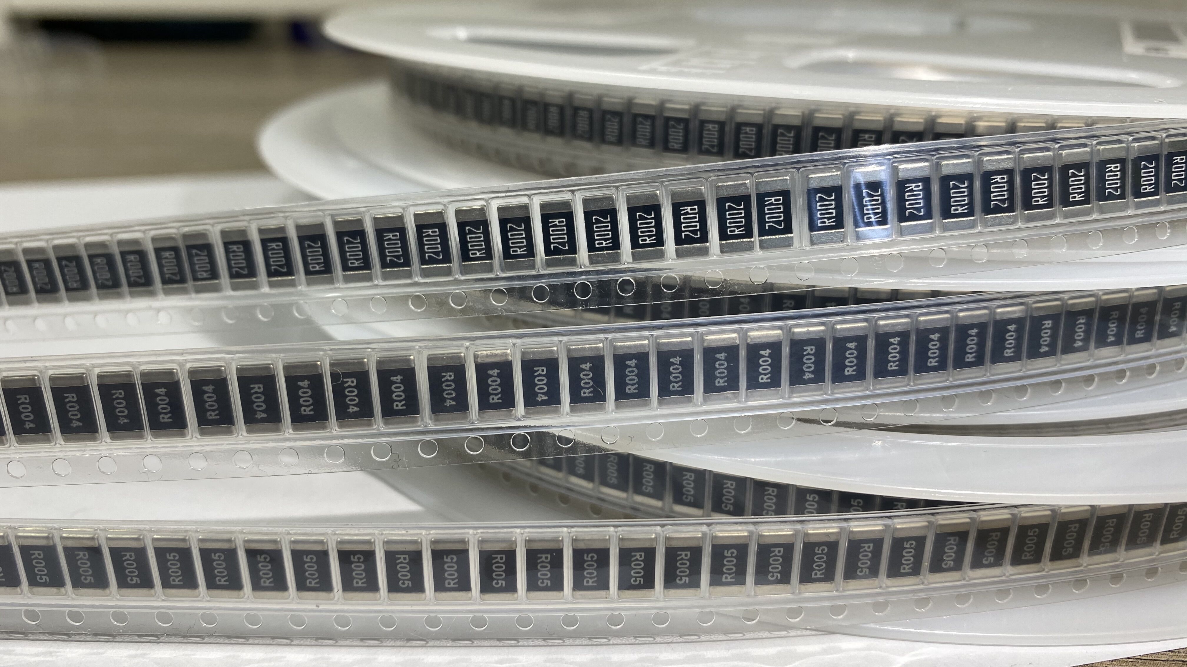 合金采樣電阻｜特點、應(yīng)用及選型注意事項